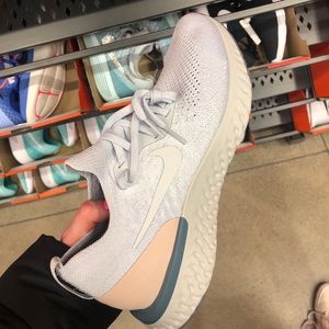 Nike epic react fly knit